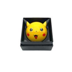 Grinder pikachu con estuche